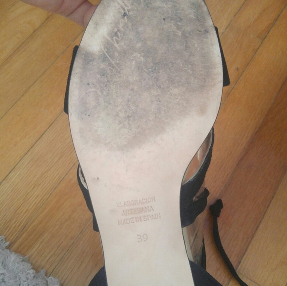 ⛔SOLD⛔ 🌱HOST PICK🌱Strappy Black Suede BlockHeel Sandals - Picture 8 of 12